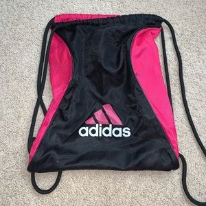 3/$15 🌼 Adidas Drawstring Bag